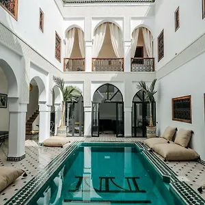 Guest house Nayanour